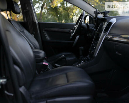 Черный Шевроле Каптива, объемом двигателя 2 л и пробегом 216 тыс. км за 8500 $, фото 25 на Automoto.ua