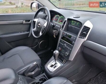 Чорний Шевроле Каптіва, об'ємом двигуна 2 л та пробігом 212 тис. км за 9450 $, фото 47 на Automoto.ua