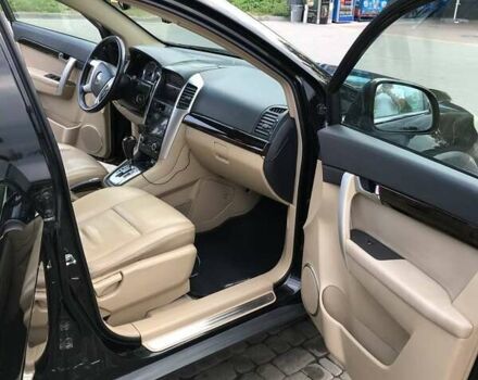 Чорний Шевроле Каптіва, об'ємом двигуна 2 л та пробігом 240 тис. км за 8950 $, фото 4 на Automoto.ua