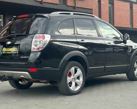 Черный Шевроле Каптива, объемом двигателя 2 л и пробегом 177 тыс. км за 9500 $, фото 5 на Automoto.ua