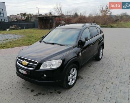 Чорний Шевроле Каптіва, об'ємом двигуна 2 л та пробігом 212 тис. км за 9450 $, фото 3 на Automoto.ua