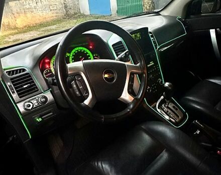 Чорний Шевроле Каптіва, об'ємом двигуна 2.4 л та пробігом 100 тис. км за 9500 $, фото 5 на Automoto.ua