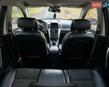 Черный Шевроле Каптива, объемом двигателя 2.4 л и пробегом 205 тыс. км за 8000 $, фото 9 на Automoto.ua