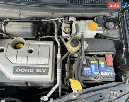 Черный Шевроле Каптива, объемом двигателя 2.41 л и пробегом 214 тыс. км за 7400 $, фото 7 на Automoto.ua