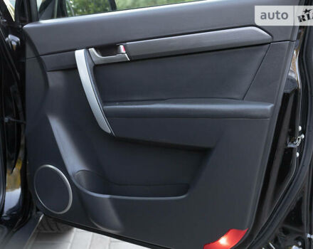 Черный Шевроле Каптива, объемом двигателя 2 л и пробегом 216 тыс. км за 8500 $, фото 38 на Automoto.ua