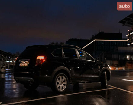 Черный Шевроле Каптива, объемом двигателя 2 л и пробегом 216 тыс. км за 8500 $, фото 9 на Automoto.ua