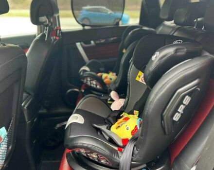 Черный Шевроле Каптива, объемом двигателя 2 л и пробегом 177 тыс. км за 9500 $, фото 19 на Automoto.ua