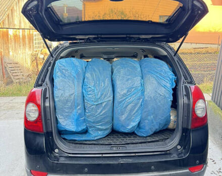 Черный Шевроле Каптива, объемом двигателя 2 л и пробегом 236 тыс. км за 8000 $, фото 1 на Automoto.ua