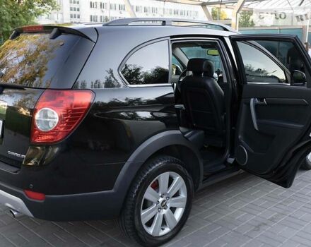 Черный Шевроле Каптива, объемом двигателя 2 л и пробегом 216 тыс. км за 8500 $, фото 36 на Automoto.ua