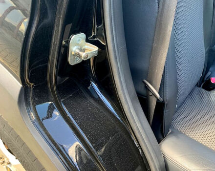 Черный Шевроле Каптива, объемом двигателя 2 л и пробегом 166 тыс. км за 8600 $, фото 8 на Automoto.ua