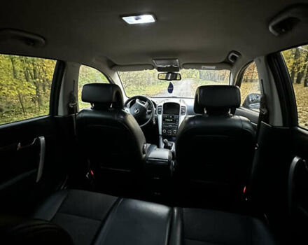 Черный Шевроле Каптива, объемом двигателя 2.4 л и пробегом 205 тыс. км за 8000 $, фото 8 на Automoto.ua