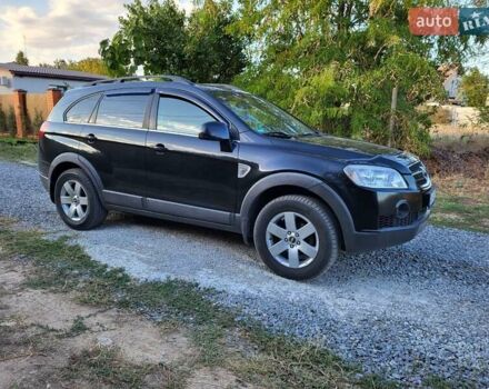 Черный Шевроле Каптива, объемом двигателя 2.41 л и пробегом 267 тыс. км за 8500 $, фото 2 на Automoto.ua