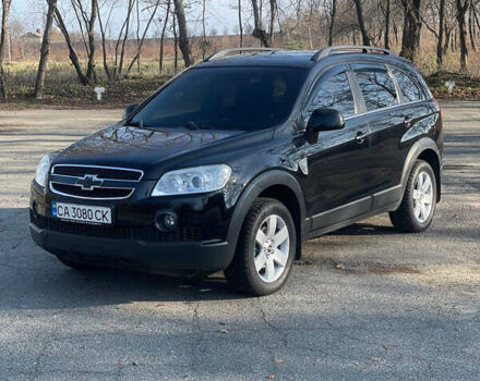 Черный Шевроле Каптива, объемом двигателя 1.99 л и пробегом 240 тыс. км за 10450 $, фото 6 на Automoto.ua