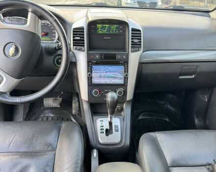 Черный Шевроле Каптива, объемом двигателя 2 л и пробегом 236 тыс. км за 8000 $, фото 2 на Automoto.ua