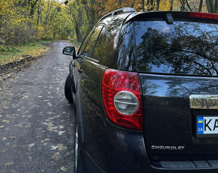 Черный Шевроле Каптива, объемом двигателя 2.4 л и пробегом 205 тыс. км за 8000 $, фото 20 на Automoto.ua