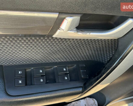 Чорний Шевроле Каптіва, об'ємом двигуна 2.4 л та пробігом 267 тис. км за 7900 $, фото 6 на Automoto.ua