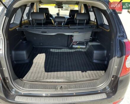 Черный Шевроле Каптива, объемом двигателя 2.41 л и пробегом 213 тыс. км за 7700 $, фото 15 на Automoto.ua