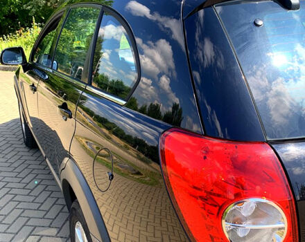 Черный Шевроле Каптива, объемом двигателя 2 л и пробегом 166 тыс. км за 8600 $, фото 6 на Automoto.ua