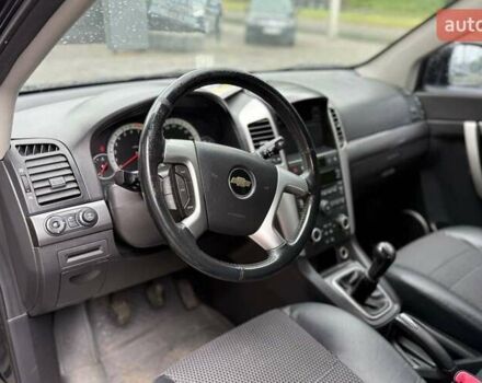 Черный Шевроле Каптива, объемом двигателя 2.41 л и пробегом 184 тыс. км за 8900 $, фото 8 на Automoto.ua