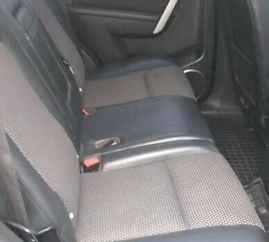 Черный Шевроле Каптива, объемом двигателя 2.4 л и пробегом 280 тыс. км за 7100 $, фото 7 на Automoto.ua