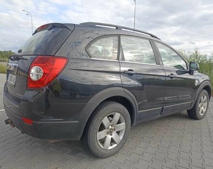 Черный Шевроле Каптива, объемом двигателя 2.4 л и пробегом 215 тыс. км за 7500 $, фото 12 на Automoto.ua