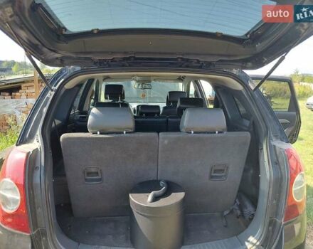 Черный Шевроле Каптива, объемом двигателя 2 л и пробегом 260 тыс. км за 8650 $, фото 7 на Automoto.ua