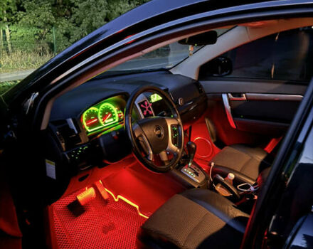 Чорний Шевроле Каптіва, об'ємом двигуна 2 л та пробігом 299 тис. км за 7150 $, фото 8 на Automoto.ua