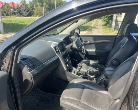 Чорний Шевроле Каптіва, об'ємом двигуна 2 л та пробігом 300 тис. км за 3200 $, фото 7 на Automoto.ua