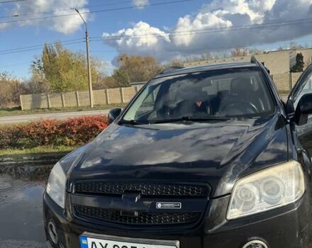 Черный Шевроле Каптива, объемом двигателя 2.41 л и пробегом 240 тыс. км за 7500 $, фото 1 на Automoto.ua