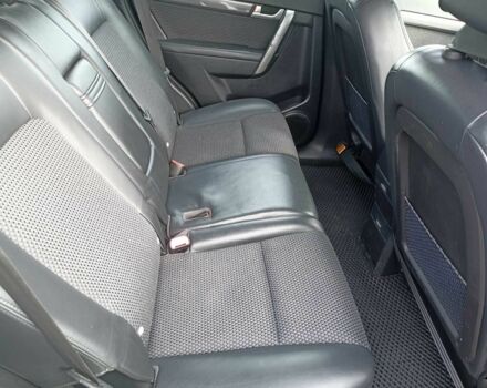 Черный Шевроле Каптива, объемом двигателя 2.4 л и пробегом 215 тыс. км за 7500 $, фото 7 на Automoto.ua