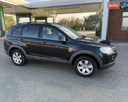 Черный Шевроле Каптива, объемом двигателя 2 л и пробегом 176 тыс. км за 10750 $, фото 3 на Automoto.ua