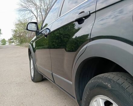 Черный Шевроле Каптива, объемом двигателя 2.4 л и пробегом 205 тыс. км за 8100 $, фото 11 на Automoto.ua