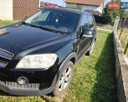 Черный Шевроле Каптива, объемом двигателя 2 л и пробегом 260 тыс. км за 8650 $, фото 6 на Automoto.ua