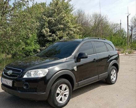 Черный Шевроле Каптива, объемом двигателя 2.4 л и пробегом 205 тыс. км за 8100 $, фото 1 на Automoto.ua