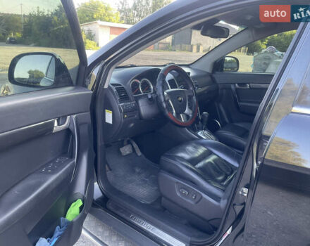 Черный Шевроле Каптива, объемом двигателя 3.2 л и пробегом 223 тыс. км за 9200 $, фото 16 на Automoto.ua