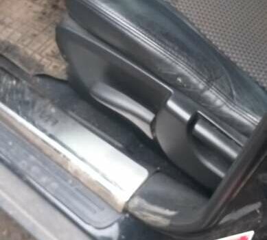 Черный Шевроле Каптива, объемом двигателя 2.4 л и пробегом 280 тыс. км за 7100 $, фото 6 на Automoto.ua