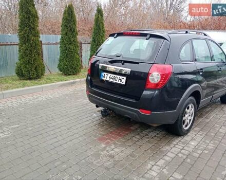 Черный Шевроле Каптива, объемом двигателя 2.41 л и пробегом 137 тыс. км за 8500 $, фото 2 на Automoto.ua