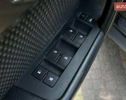 Черный Шевроле Каптива, объемом двигателя 2.41 л и пробегом 218 тыс. км за 7999 $, фото 15 на Automoto.ua