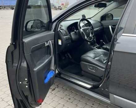 Черный Шевроле Каптива, объемом двигателя 2 л и пробегом 339 тыс. км за 10200 $, фото 12 на Automoto.ua