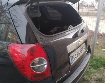 Черный Шевроле Каптива, объемом двигателя 2.4 л и пробегом 146 тыс. км за 8000 $, фото 3 на Automoto.ua