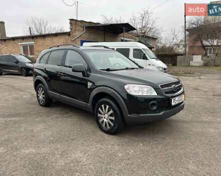 Черный Шевроле Каптива, объемом двигателя 2.4 л и пробегом 231 тыс. км за 8250 $, фото 1 на Automoto.ua