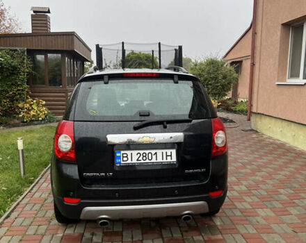 Черный Шевроле Каптива, объемом двигателя 2.4 л и пробегом 51 тыс. км за 9500 $, фото 2 на Automoto.ua