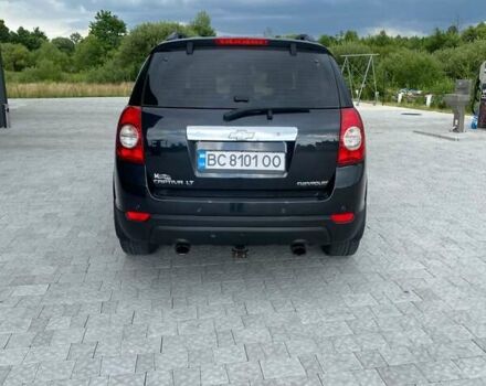 Черный Шевроле Каптива, объемом двигателя 1.99 л и пробегом 200 тыс. км за 10300 $, фото 3 на Automoto.ua