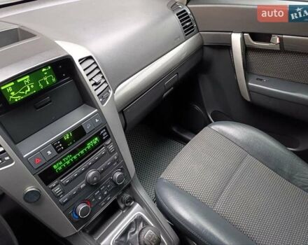 Шевроле Каптива 2010 в Теофиполь на Automoto.ua Черный Шевроле Каптива, объемом двигателя 2.4 л и пробегом 295 тыс. км за 7555 $, фото 15 на Automoto.ua