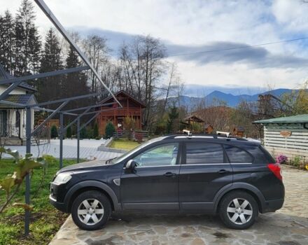 Черный Шевроле Каптива, объемом двигателя 2.4 л и пробегом 310 тыс. км за 8400 $, фото 1 на Automoto.ua