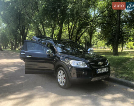 Черный Шевроле Каптива, объемом двигателя 1.99 л и пробегом 210 тыс. км за 9500 $, фото 4 на Automoto.ua