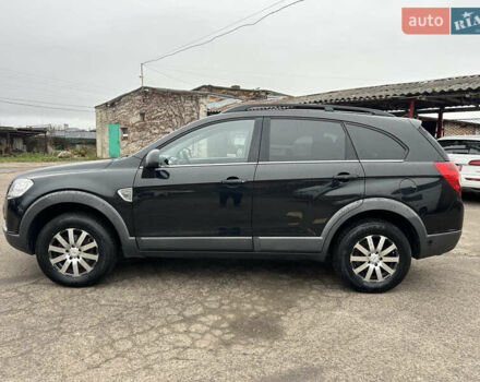 Черный Шевроле Каптива, объемом двигателя 2.4 л и пробегом 231 тыс. км за 8250 $, фото 4 на Automoto.ua