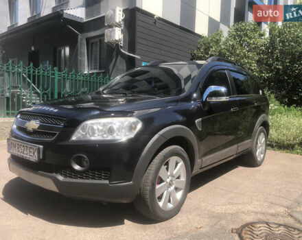 Черный Шевроле Каптива, объемом двигателя 1.99 л и пробегом 210 тыс. км за 9500 $, фото 3 на Automoto.ua
