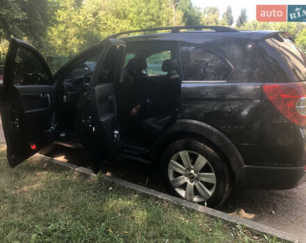 Черный Шевроле Каптива, объемом двигателя 1.99 л и пробегом 210 тыс. км за 9500 $, фото 7 на Automoto.ua