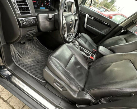 Черный Шевроле Каптива, объемом двигателя 2.23 л и пробегом 285 тыс. км за 11999 $, фото 17 на Automoto.ua